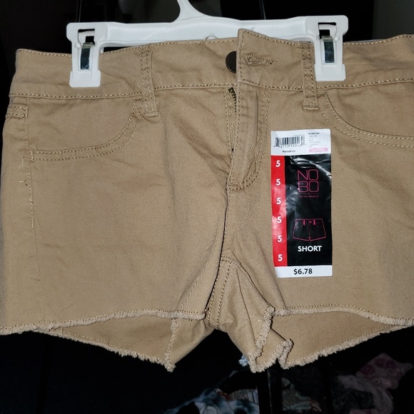 Shorts - Picture 3 of 5